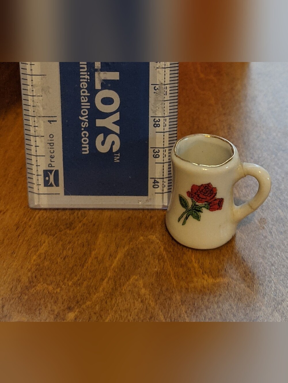 🌹Miniature/Tiny Vintage White Ceramic Mug with Red Rose